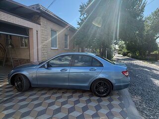 2009 Mercedes-Benz C-Класс 200 III (W204), голубой, 1100000 рублей, вид 3