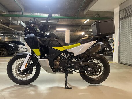 2022 Husqvarna Norden 901, серый, 920000 рублей, вид 3