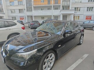 2008 BMW 5 серии 525i V (E60/E61) Рестайлинг, чёрный, 1060000 рублей, вид 4