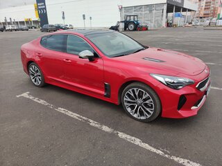 2018 Kia Stinger I, красный, 2800000 рублей, вид 2