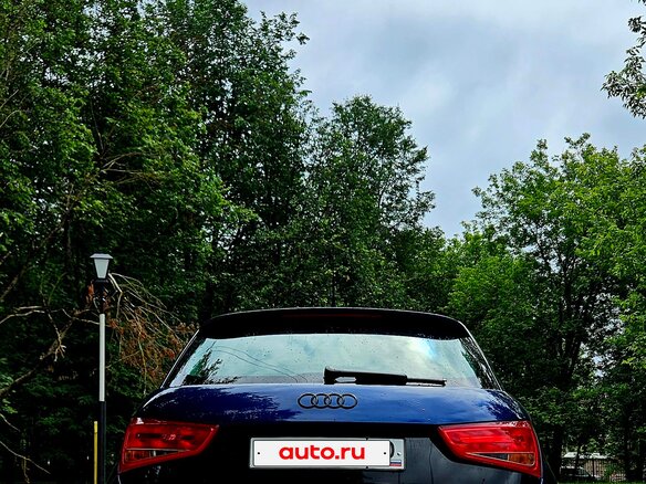 2015 Audi A1 I (8X) Рестайлинг, синий, 1650000 рублей - вид 2
