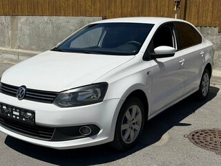2013 Volkswagen Polo V, белый, 550000 рублей, вид 3