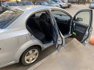 2010 Chevrolet Aveo I Рестайлинг, серебристый, 265000 рублей, вид 2