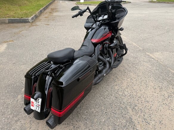 2021 Harley-Davidson CVO Road Glide, чёрный, 3500000 рублей - вид 8