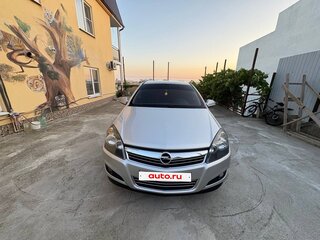 2011 Opel Astra H Рестайлинг, серебристый, 499000 рублей, вид 1