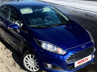 2016 Ford Fiesta Mk6 Рестайлинг, серебристый, 950000 рублей, вид 1