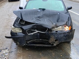 2004 Volvo S60 I Рестайлинг, чёрный, 333333 рублей, вид 1