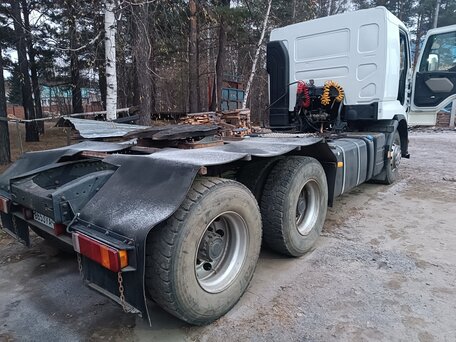 2013 Renault Premium, белый, 3999999 рублей, вид 3