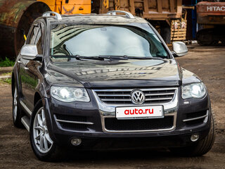 2010 Volkswagen Touareg I Рестайлинг, чёрный, 1500000 рублей, вид 2