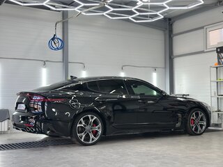 2018 Kia Stinger I, чёрный, 3100000 рублей, вид 4