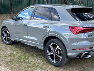 2025 Audi Q3 45 TFSI II (F3), серый, 4900000 рублей, вид 2