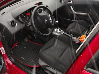 2011 Peugeot 308 I Рестайлинг, красный, 550000 рублей, вид 5