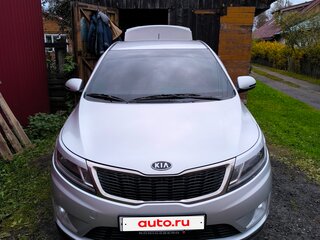 2012 Kia Rio 5-speed III, серебристый, 830000 рублей, вид 4