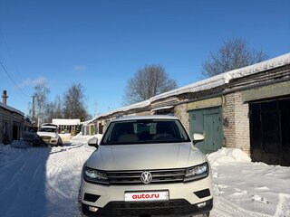 2017 Volkswagen Tiguan II, белый, 1650000 рублей, вид 2