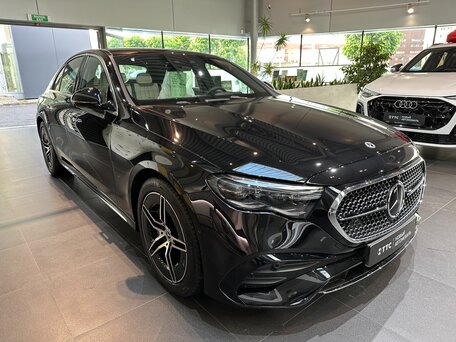 2025 Mercedes-Benz E-Класс 300 VI (W214, S214), чёрный, 8890000 рублей, вид 2