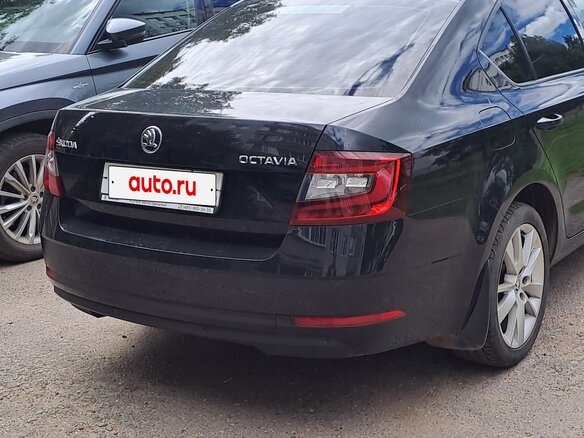 2017 Skoda Octavia III (A7) Рестайлинг, чёрный, 1750000 рублей - вид 1
