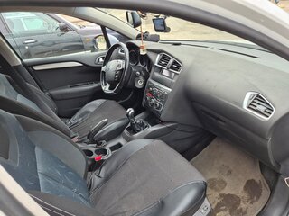 2011 Citroen C4 II, белый, 420000 рублей, вид 5