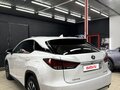 2020 Lexus RX 300 IV Рестайлинг, белый, 4500000 рублей - вид 3