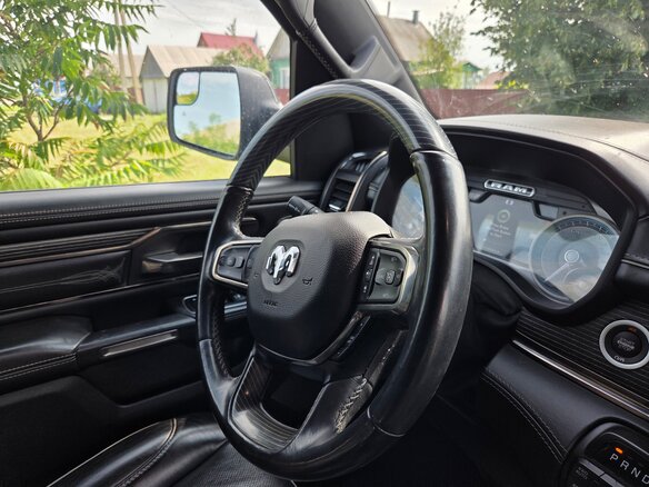 2020 Ram 1500 Crew Cab V, серый, 6950000 рублей - вид 7