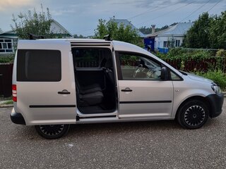 2013 Volkswagen Caddy III Рестайлинг, серебристый, 750000 рублей, вид 4