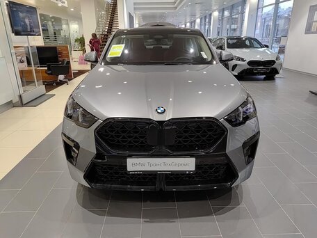 2025 BMW X2 xDrive25i II (U10), серебристый, 6700000 рублей, вид 2