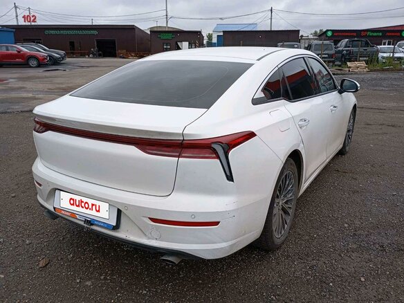 2023 FAW Bestune B70 I, белый, 993938 рублей - вид 3