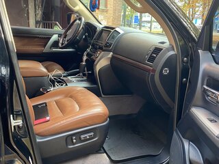 2014 Toyota Land Cruiser 200 Series Рестайлинг 1, чёрный, 3555000 рублей, вид 5