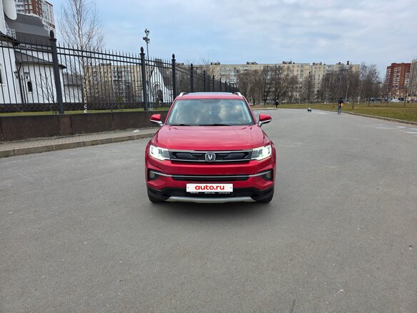 2021 Changan CS35 Plus I, красный, 999999 рублей - вид 2
