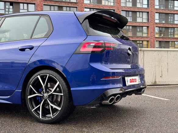 2021 Volkswagen Golf R VIII, синий, 3800000 рублей - вид 9