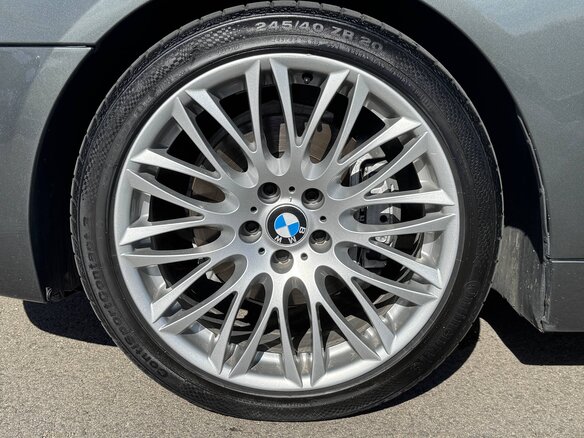 2005 BMW 7 серии Long 740Li IV (E65/E66) Рестайлинг, серый, 1500000 рублей - вид 12