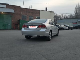 2011 Honda Civic VIII Рестайлинг, серебристый, 750000 рублей, вид 5