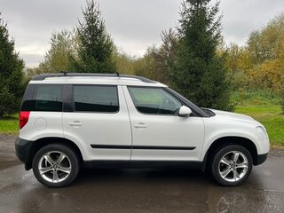 2013 Skoda Yeti I, белый, 1080000 рублей, вид 2