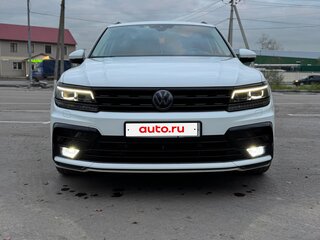2020 Volkswagen Tiguan II, белый, 3499999 рублей, вид 2