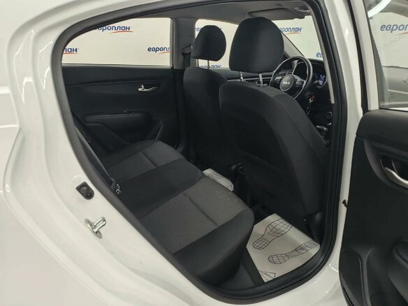 2022 Kia Rio IV Рестайлинг, белый, 1629250 рублей - вид 10
