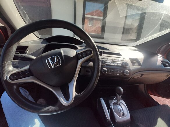 2010 Honda Civic VIII Рестайлинг, красный, 700000 рублей - вид 8