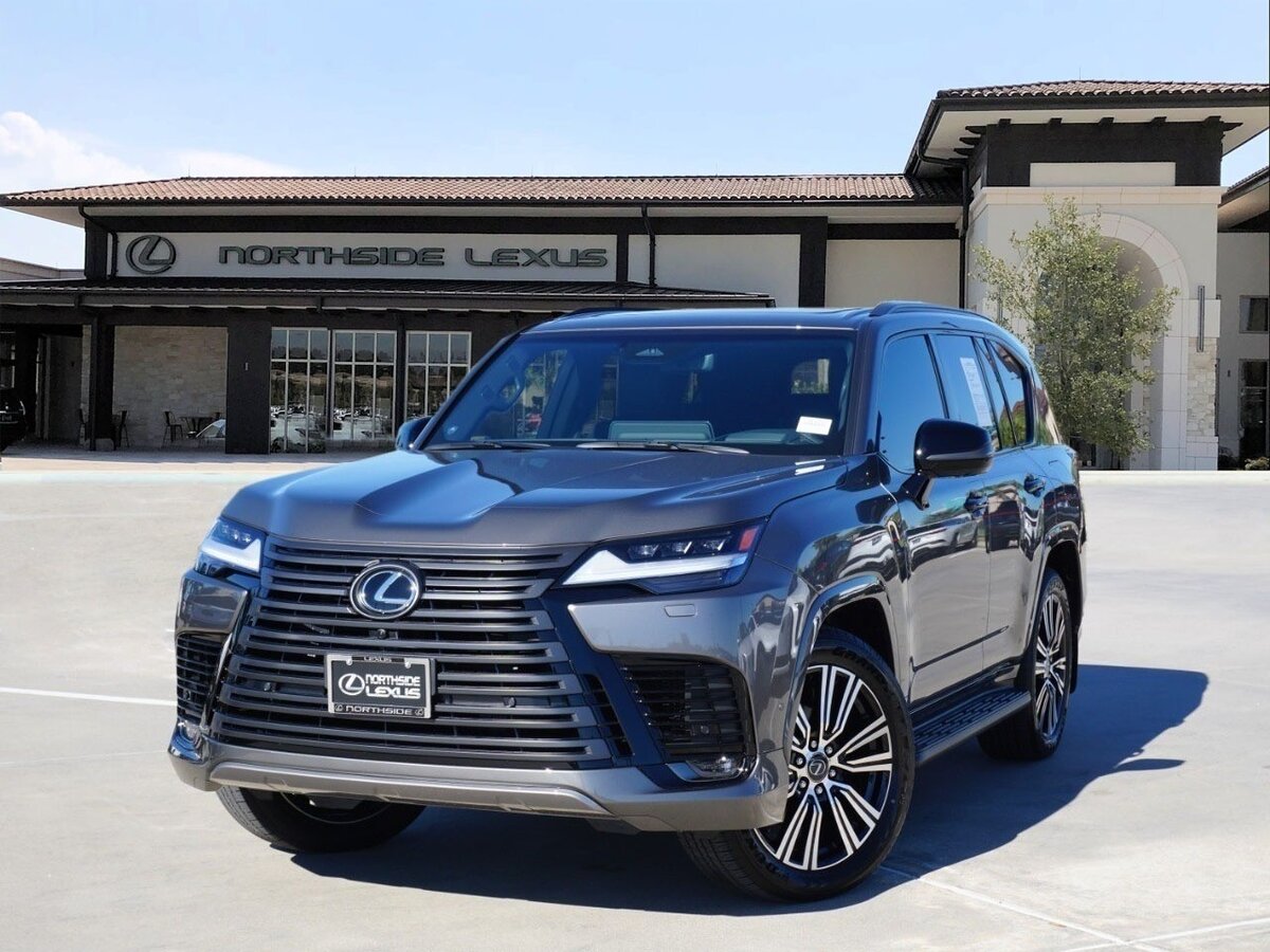 Открыть фотографии: Lexus LX IV