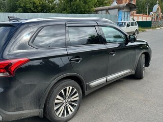 2019 Mitsubishi Outlander III Рестайлинг 3, чёрный, 2490000 рублей, вид 4