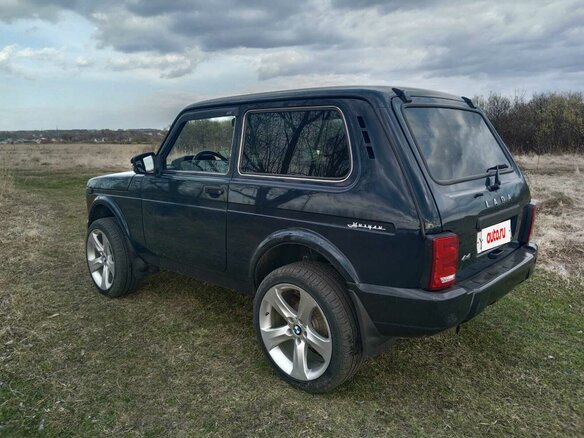 2017 Lada (ВАЗ) 2121 (4x4) Urban I Рестайлинг, зелёный, 940000 рублей - вид 4