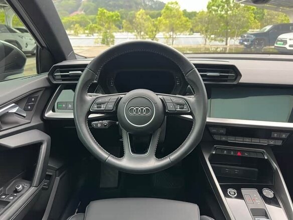 2022 Audi A3 Sportback 35 TFSI IV (8Y), белый, 2200000 рублей - вид 7