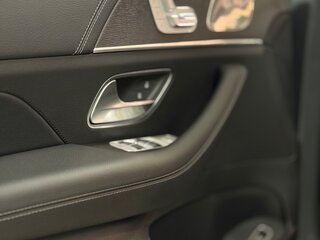 2025 Mercedes-Benz GLE 450 II (V167) Рестайлинг, чёрный, 14500000 рублей, вид 5