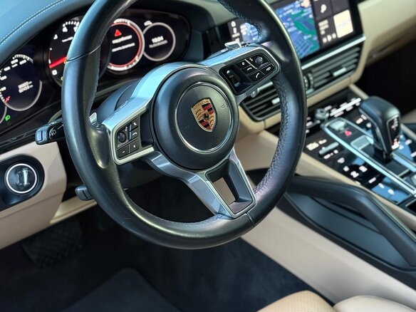 2020 Porsche Cayenne III, коричневый - вид 13