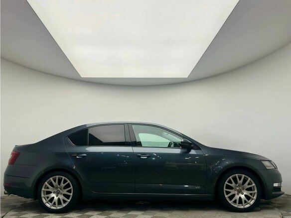 2017 Skoda Octavia III (A7) Рестайлинг, серый, 1795000 рублей - вид 7