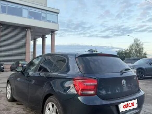 2013 BMW 1 серии 116i II (F20/F21), синий - вид 3