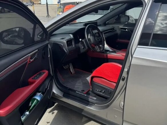 2020 Lexus RX 300 IV Рестайлинг, серый, 4600000 рублей - вид 18
