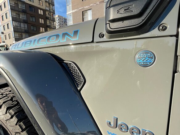 2022 Jeep Wrangler IV (JL), серый, 5850000 рублей - вид 16