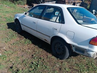 1997 Toyota Corolla VIII (E110) Рестайлинг, белый, 270000 рублей, вид 2