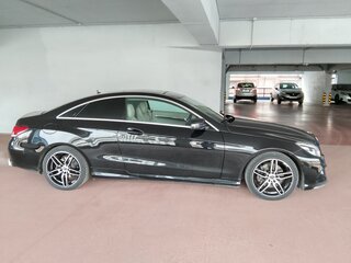2014 Mercedes-Benz E-Класс 200 IV (W212, S212, C207) Рестайлинг, чёрный, 2100000 рублей, вид 3