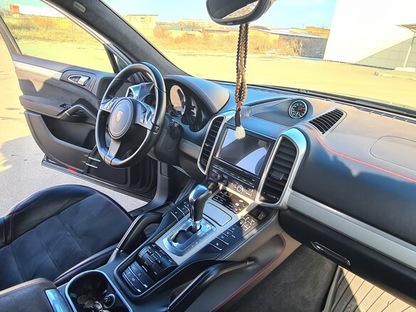 2014 Porsche Cayenne GTS II (958), чёрный, 3600000 рублей - вид 5