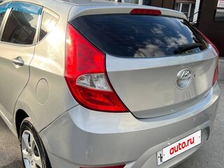 2011 Hyundai Solaris I, серебристый, 650000 рублей, вид 4