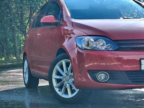 2011 Volkswagen Golf Plus II, красный, 1399000 рублей - вид 6
